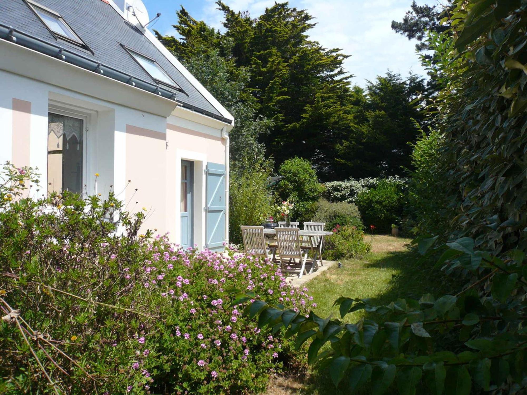 Charmante Maison A Sauzon Avec Grand Jardin, Proche Commerces Et Plage - Fr-1-418-82 Exterior foto